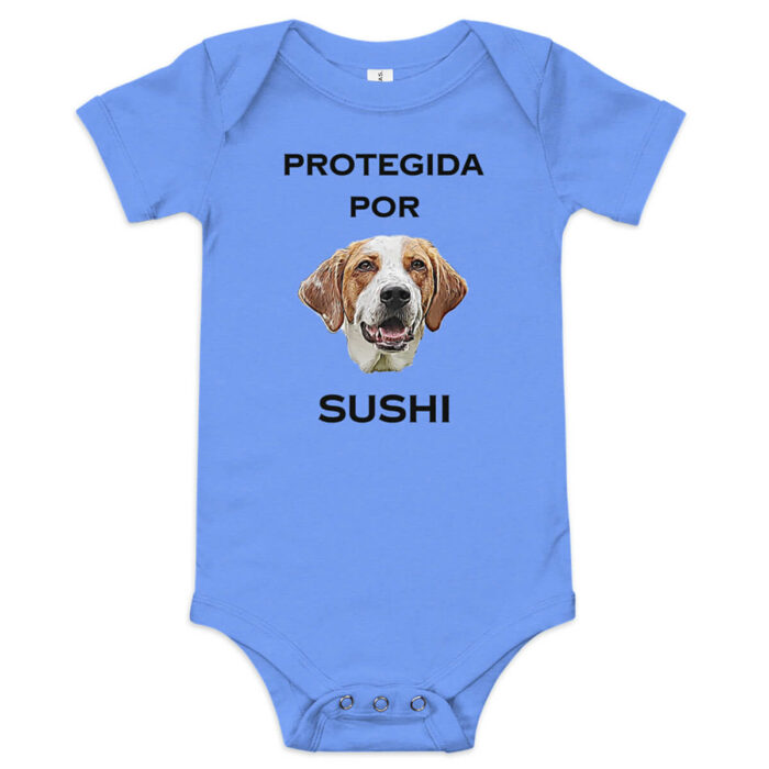 bebe protegida por perro azul personalizado