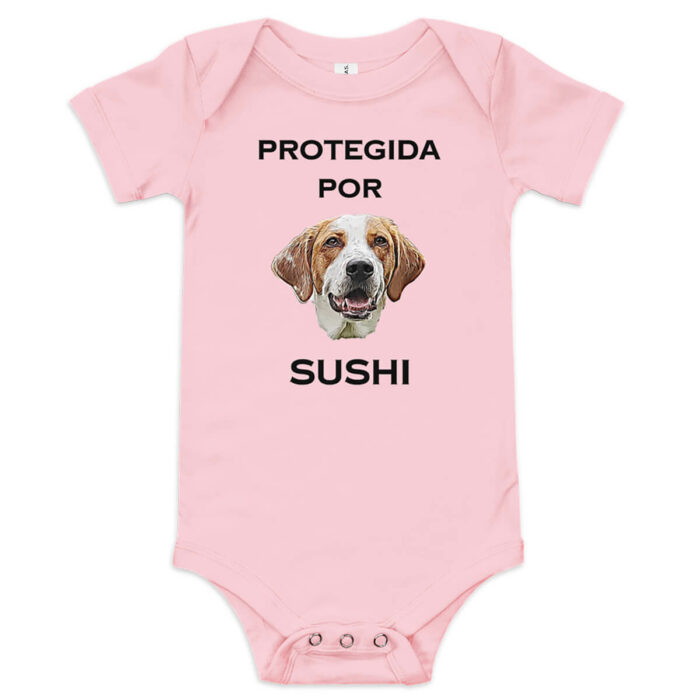 bebe protegida por perro rosa personalizado